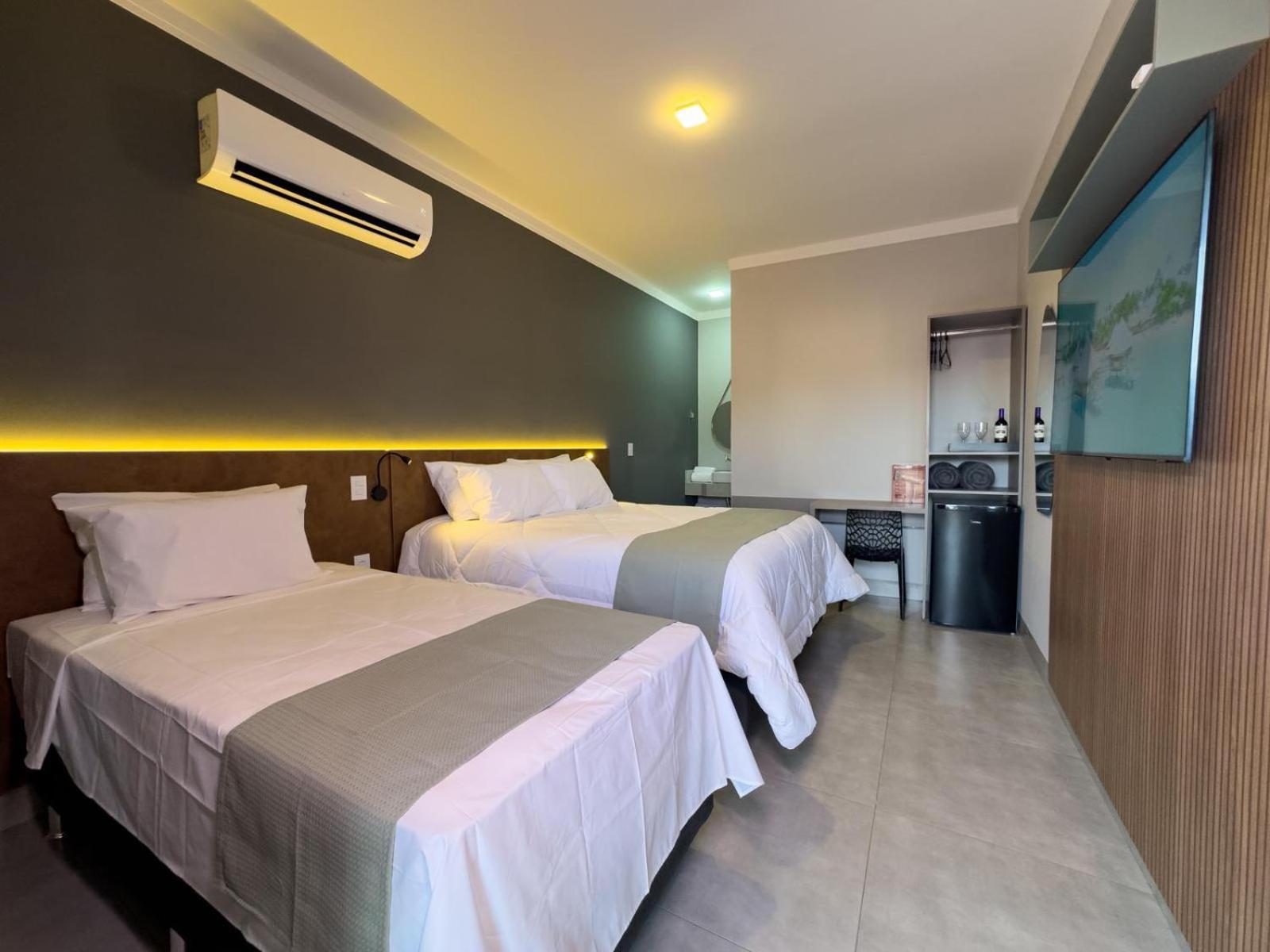 Ondara Flat Hotel Andradina Esterno foto